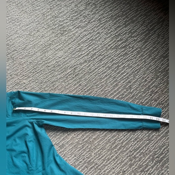 Moda International Women's Button Down Blouse Teal Color Size Small - Picture 4 of 12